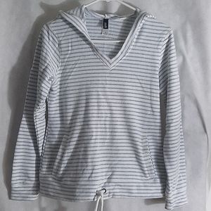 Hooded sweatshirt v neck